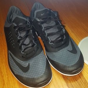 Men's Nike FS Lite Run 2 size 8.5